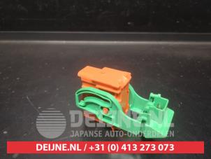 Mitsubishi Outlander Hybride service plug O717772 foto 2