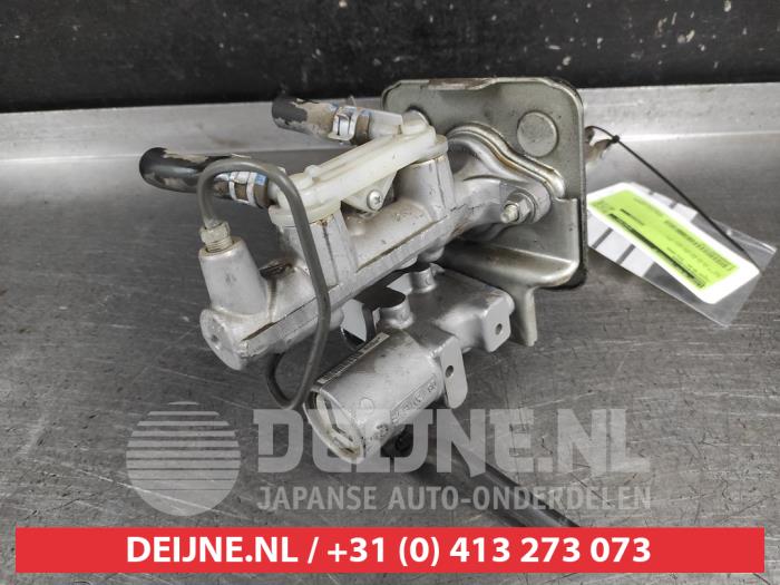 Lexus RX Master cylinder O717791