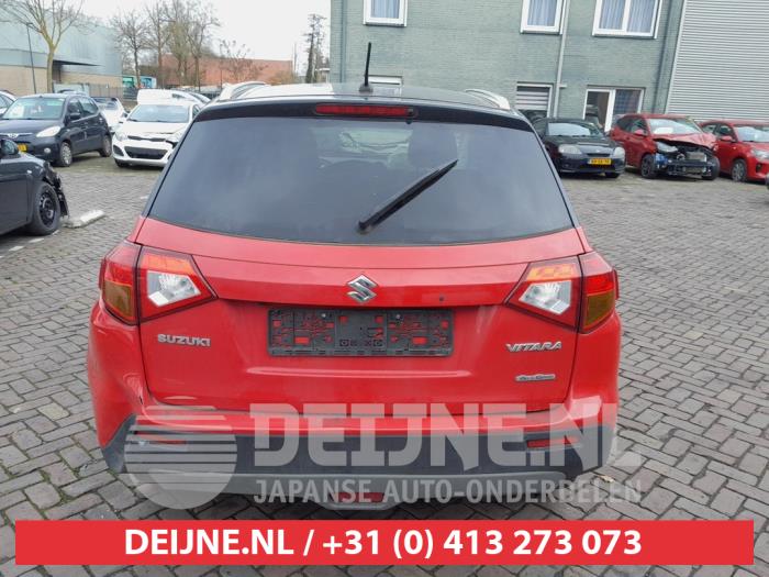 Suzuki Vitara Achterklep O717825