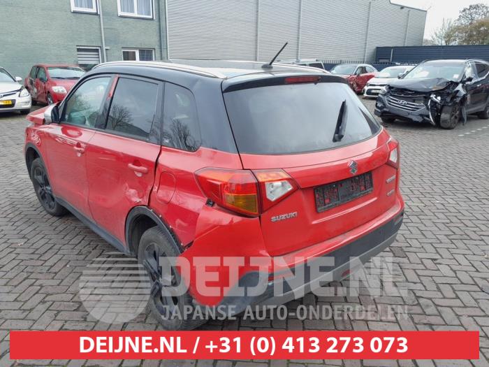 Suzuki Vitara Achterklep reflector links O717828