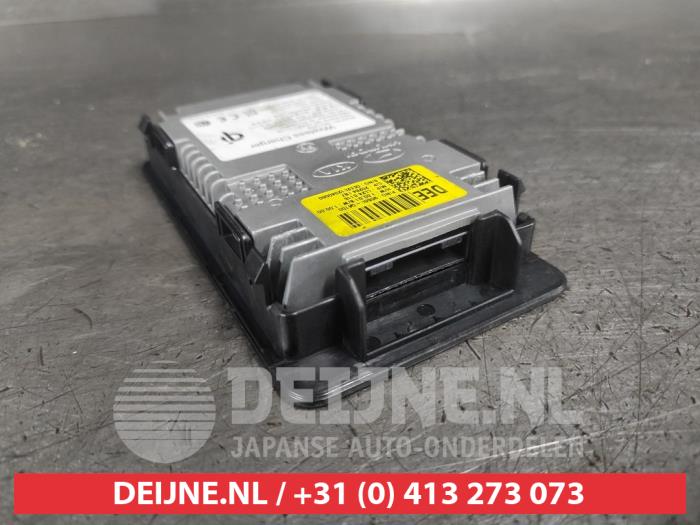 Kia Niro Drahtloses Ladegerät O718022