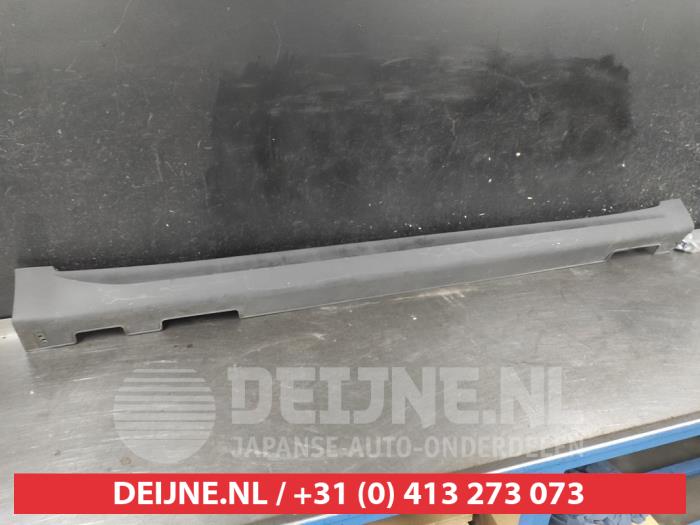 Kia Niro Seitenschürze rechts O718055