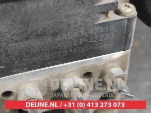 Toyota Rav-4 ABS Pomp O718133 foto 2