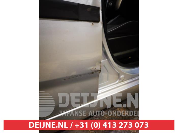 Kia Venga Rear door 4-door, right O718174