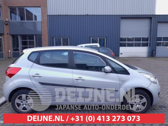 Kia Venga Door window 4-door, front right O718179