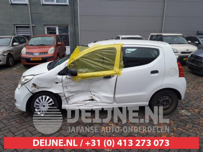 Suzuki Alto Portierruit 4Deurs links-achter O718481