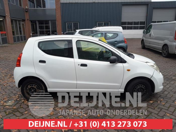 Suzuki Alto Portierruit 4Deurs rechts-voor O718492
