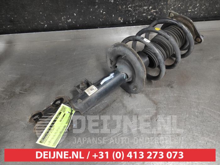 Hyundai IX35 Stoßdämpferstrebe links vorne O718510
