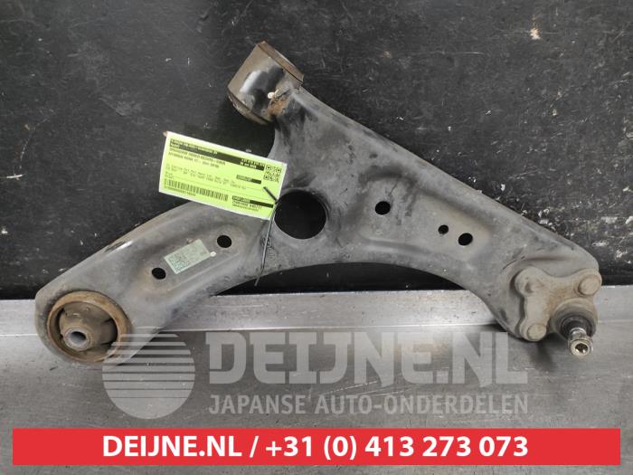 Hyundai Kona Draagarm onder rechts-voor O718533