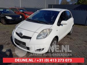 Toyota Yaris Bonnet O718543 photo 2