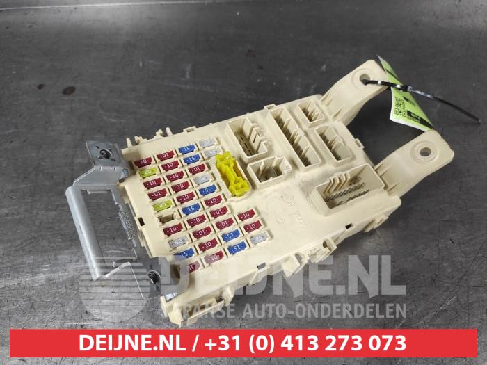 Kia Venga Fuse box O718622