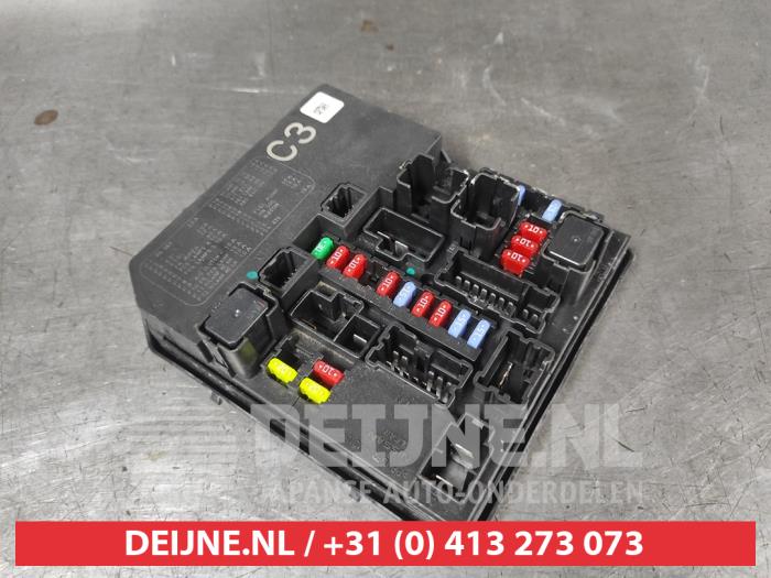 Nissan Juke Sicherungskasten O718636