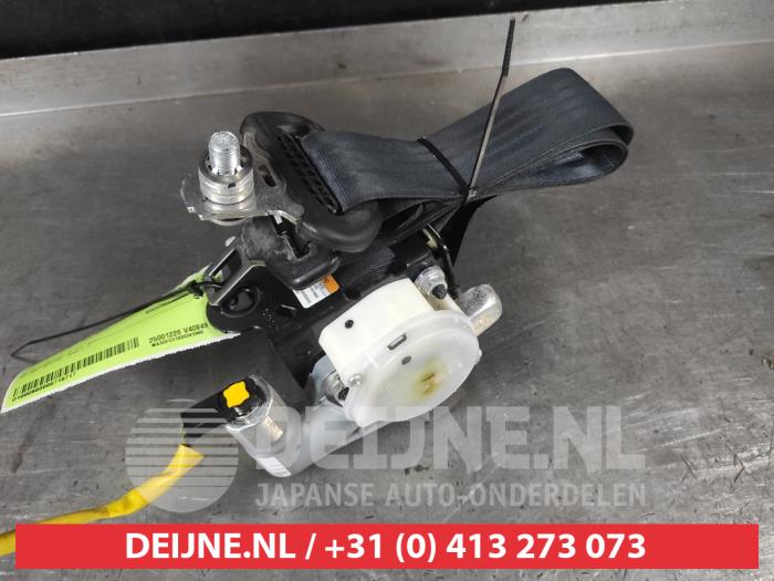 Suzuki Alto Veiligheidsgordel links-voor O718717