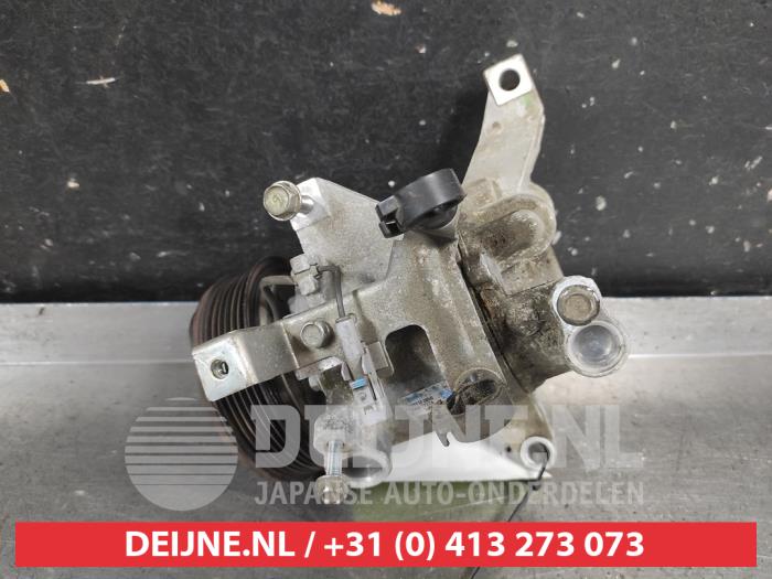 Gebruikte Aircopomp Subaru XV (GP) 1.6 AWD 16V Prijs € 125,00 Margeregeling aangeboden door V.Deijne Jap.Auto-onderdelen BV