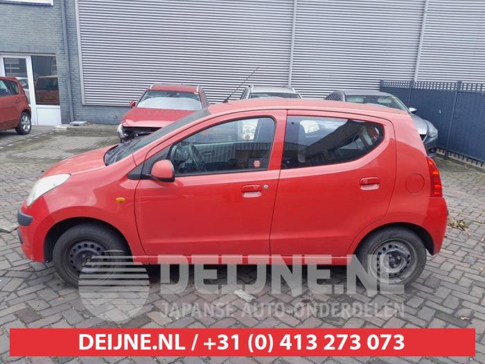 Nissan Pixo Portierruit 4Deurs links-voor O718752