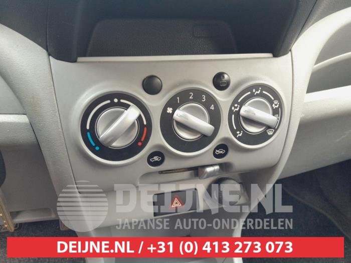Nissan Pixo Kachel Bedieningspaneel O718774