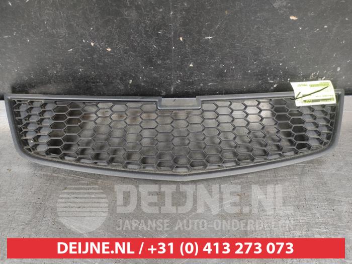 Chevrolet Spark Grille O718872
