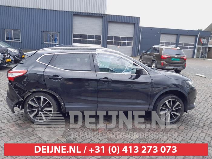 Nissan Qashqai Extra window 4-door, right O718954
