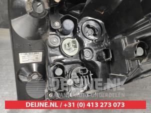 Toyota Yaris Cross Achterlicht links O719189 foto 3
