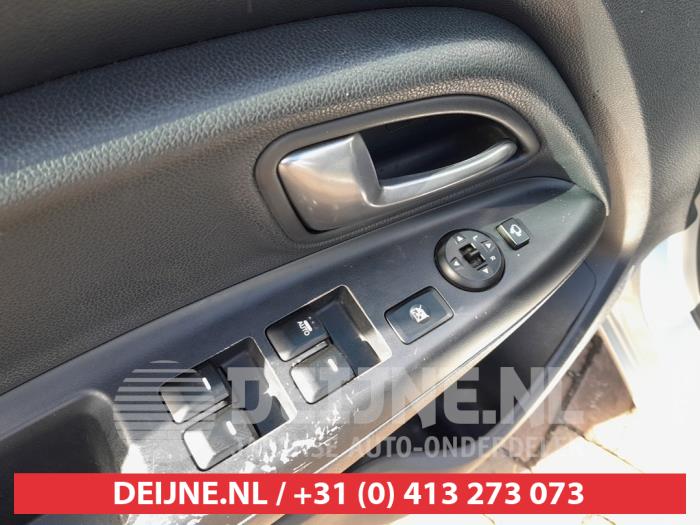 Kia Rio Combischakelaar ramen O719211