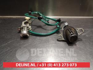 Mazda MPV Schlossset Zylinder (komplett) O277782 foto 2