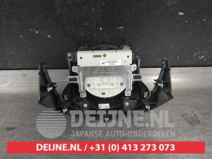 Nissan Micra Heater control panel O719520 photo 2