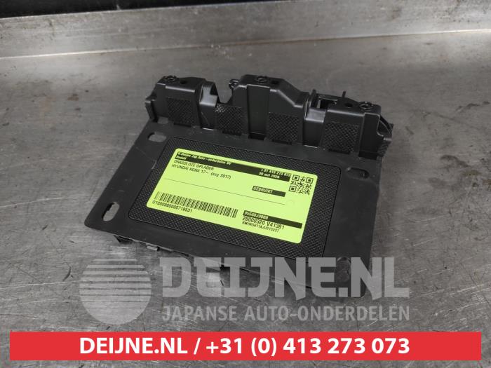 Hyundai Kona Wireless charger O719531