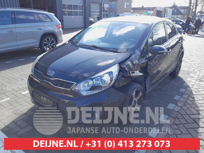 Kia Rio Nebelscheinwerfer links vorne O719544