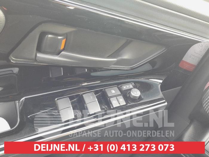 Toyota bZ4X Kombischalter Fenster O719614