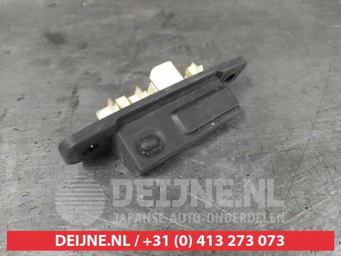 Toyota Yaris Cross Schalter Heckklappe O719664