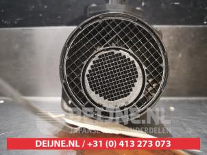 Gebruikte Luchthoeveelheidsmeter Ssang Yong Kyron 2.0 M 200 Xdi 16V 4x2 Prijs € 25,00 Margeregeling aangeboden door V.Deijne Jap.Auto-onderdelen BV
