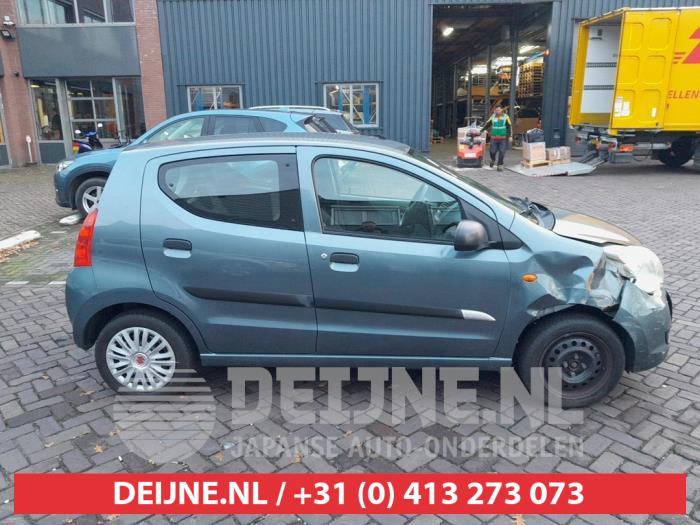 Suzuki Alto Rear door window 4-door door, rear right O719794