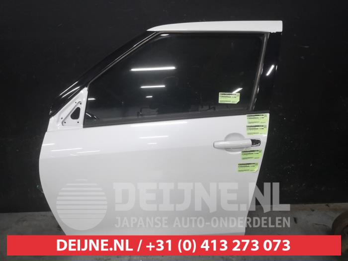 Suzuki Swift Tür 4-türig links vorne O719830