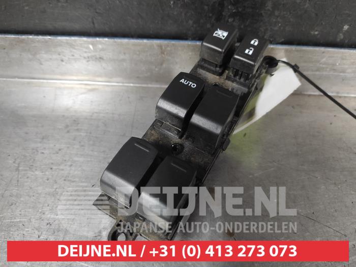 Suzuki Swift Combischakelaar ramen O719867