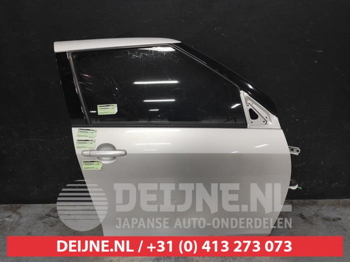 Suzuki Swift Tür 4-türig rechts vorne O719888