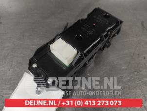 Toyota C-HR Multi-functional window switch O719917 photo 2