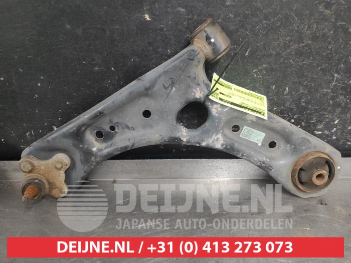 Hyundai Kona Draagarm onder links-voor O720003