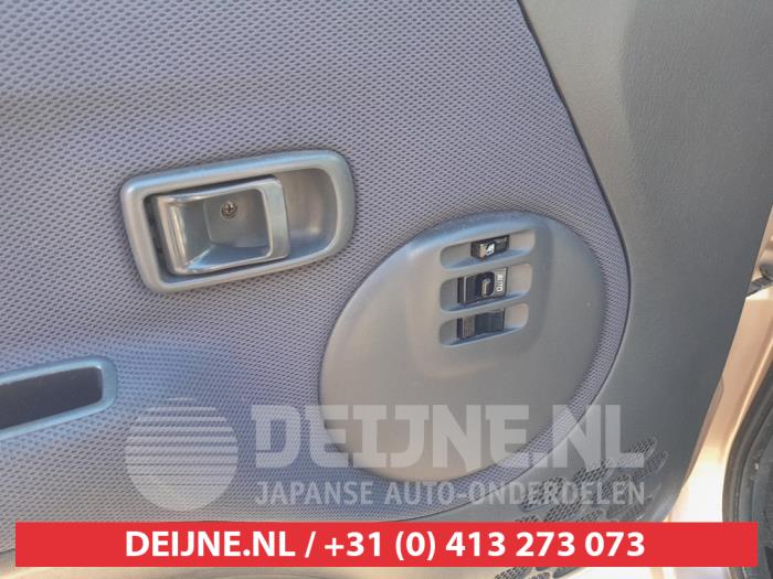 Daihatsu Terios Kombischalter Fenster O720021