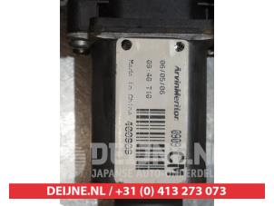 Hyundai Santafe Raammotor Portier O292088 foto 3