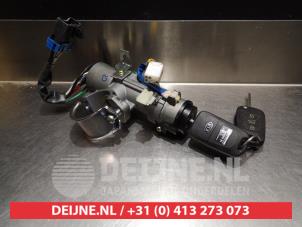 Kia Ceed Zündschloss+Schlüssel O335363 foto 2