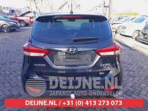 Hyundai IX20 Achterbumper O720285 foto 2