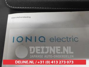 Hyundai Ioniq Instructie Boekje O720325 foto 2