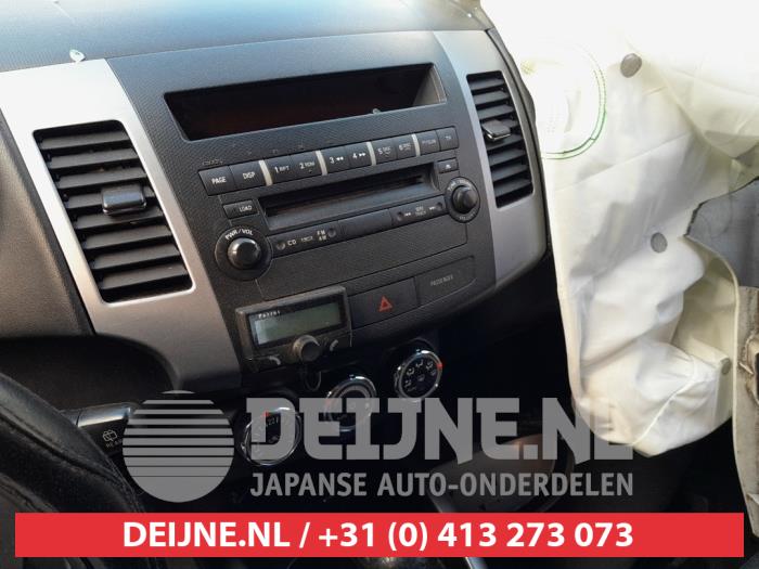 Mitsubishi Outlander Heizung Bedienpaneel O720355