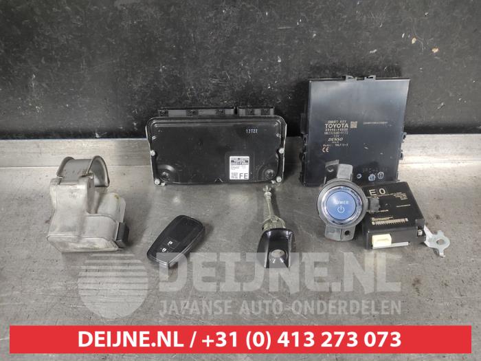 Gebruikte Computer Motormanagement Toyota C-HR (X1,X5) 1.8 16V Hybrid Prijs op aanvraag aangeboden door V.Deijne Jap.Auto-onderdelen BV