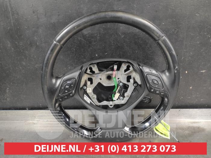 Toyota C-HR Lenkrad O720381