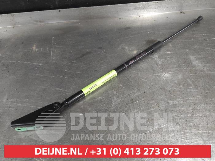 Toyota Yaris Cross Gasdemper rechts-achter O720394