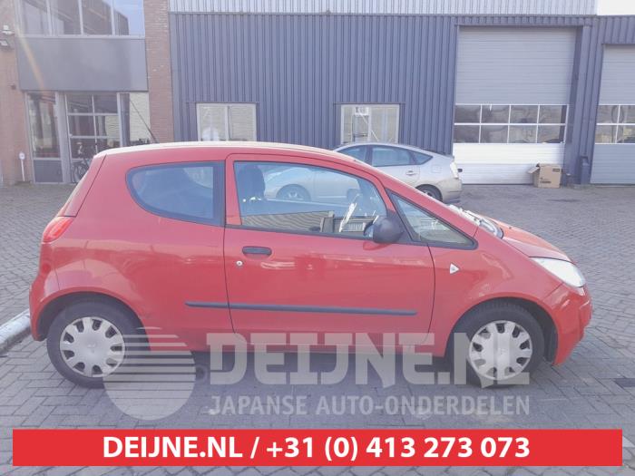 Mitsubishi Colt Portierruit 2Deurs rechts O720466