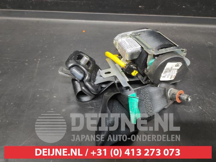 Hyundai I10 Front seatbelt, right O720585