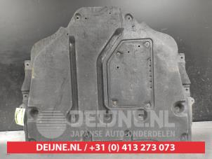 Toyota Yaris Cross Motor Schutzblech O720779 foto 2
