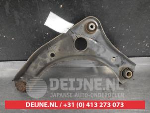 Nissan Micra Draagarm onder rechts-voor O720811 foto 2